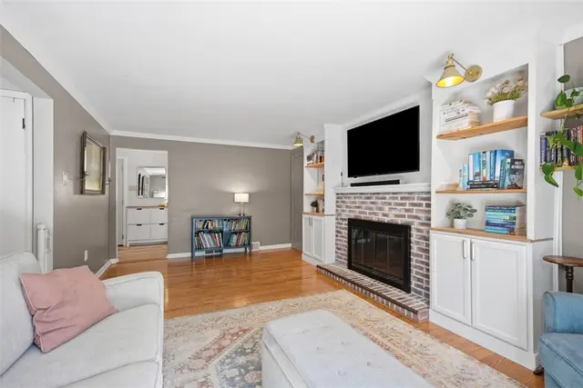 121 Point Vue Drive gallery image 48