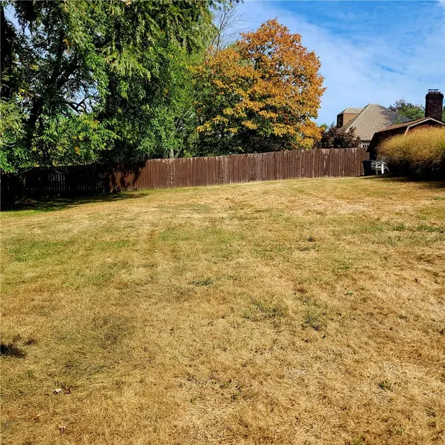 121 Richmond Cir gallery image 11