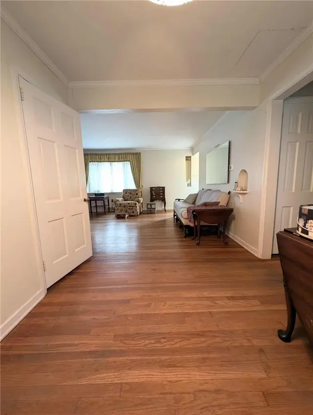 121 Richmond Cir gallery image 12