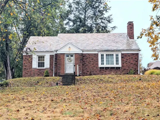 121 Richmond Cir gallery image 13