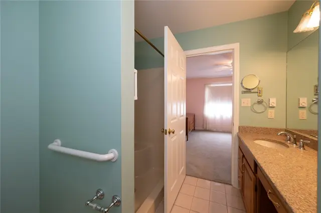 121 STEEPLECHASE CIRCLE gallery image 12