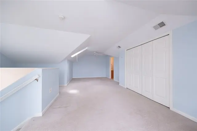 121 STEEPLECHASE CIRCLE gallery image 15
