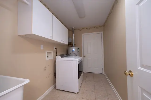 121 STEEPLECHASE CIRCLE gallery image 17
