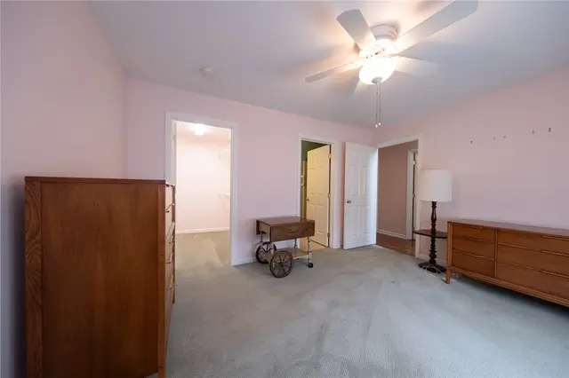 121 STEEPLECHASE CIRCLE gallery image 34