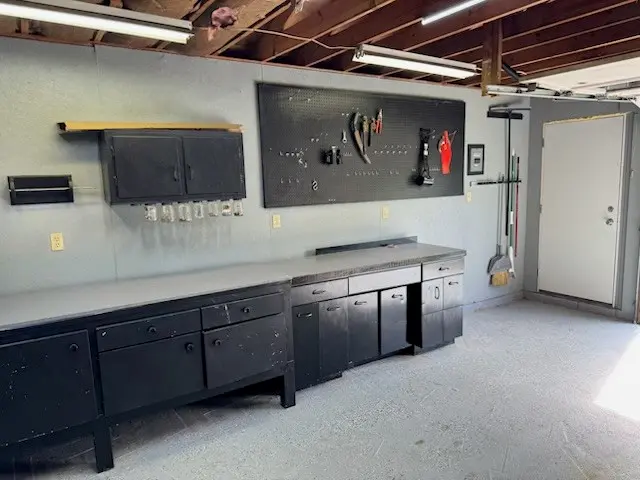 121 Valley Road gallery image 16