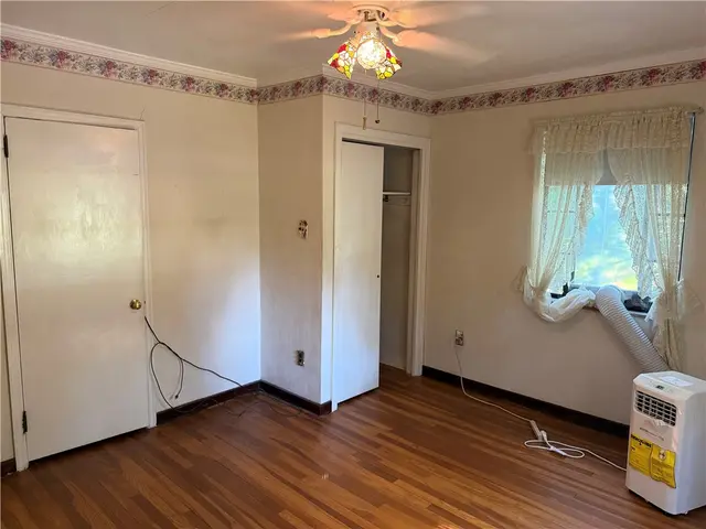 121 Woodhaven Ln gallery image 16