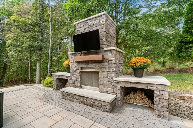 1210 Joseph Ct gallery image 14