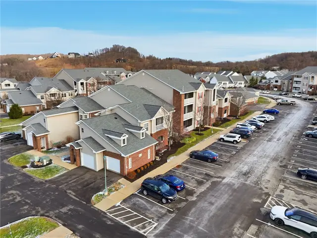 1212 Stockton Ridge gallery image 9