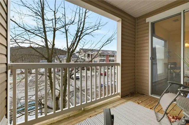 1212 Stockton Ridge gallery image 13