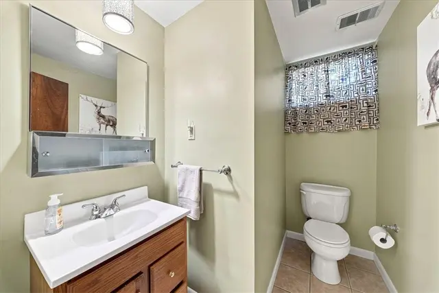 1216 Applewood Dr gallery image 21