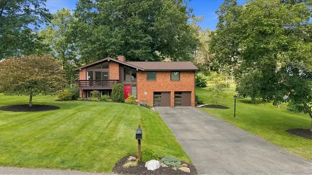 1216 Applewood Dr gallery image 29