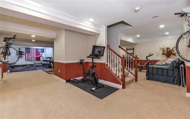 122 Brighton Ln gallery image 2