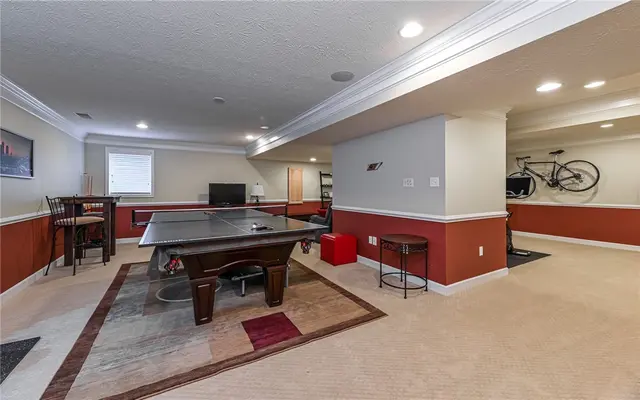 122 Brighton Ln gallery image 17