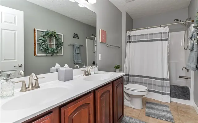 122 Brighton Ln gallery image 28