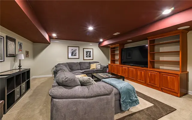 122 Brighton Ln gallery image 29