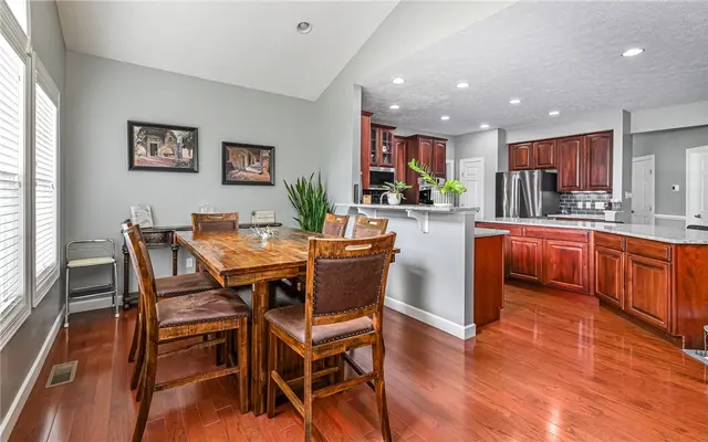 122 Brighton Ln gallery image 42