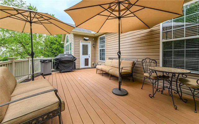 122 Brighton Ln gallery image 44