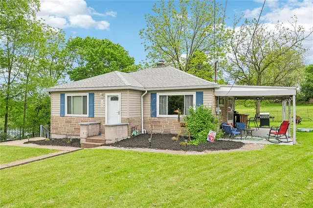 122 Hillcrest Dr gallery image 5