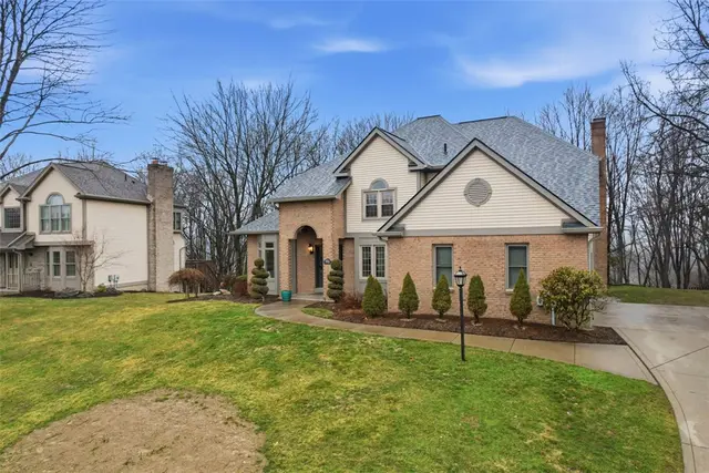 122 Oakhaven Drive gallery image 3
