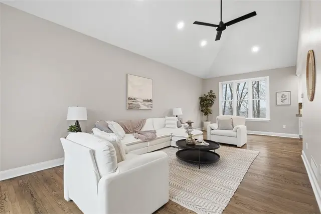 122 Oakhaven Drive gallery image 20