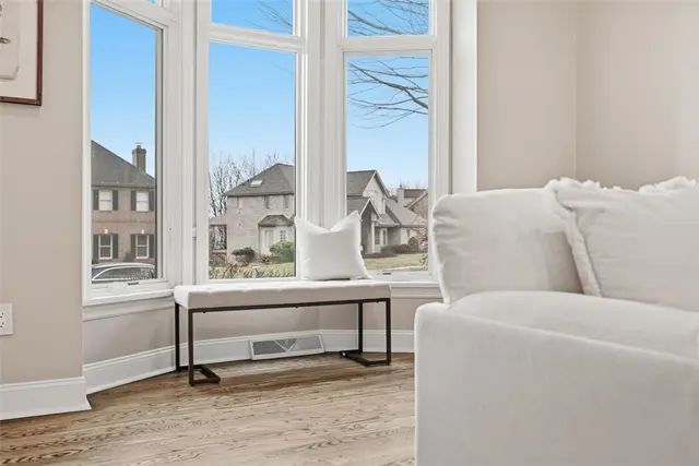 122 Oakhaven Drive gallery image 23