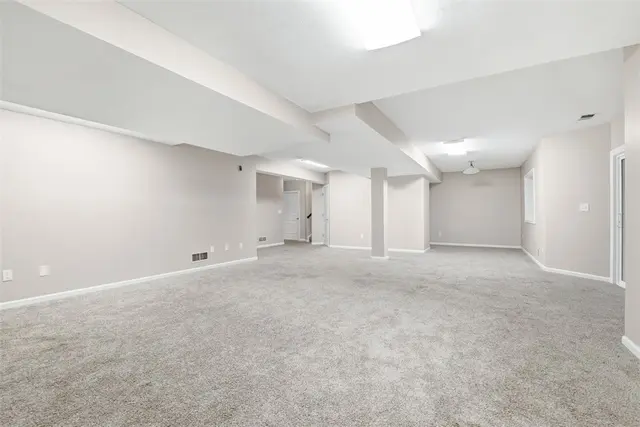 122 Oakhaven Drive gallery image 44