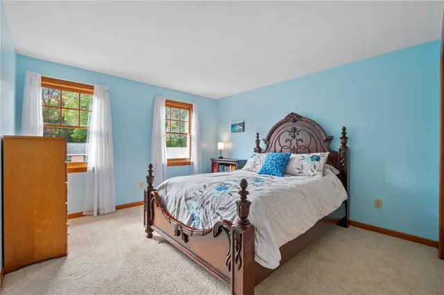 122 Rippling Brook Drive gallery image 3