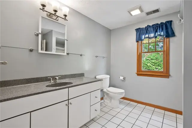 122 Rippling Brook Drive gallery image 25
