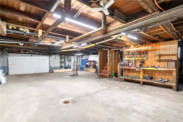 123 Canal St. gallery image 15