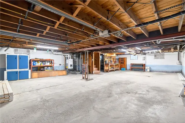 123 Canal St. gallery image 28