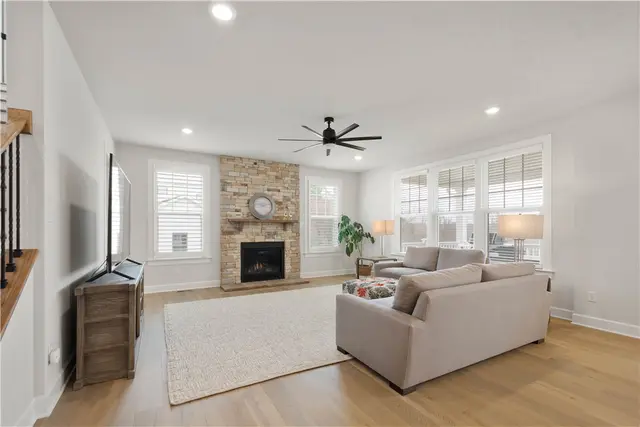123 Curtis Dr. gallery image 35