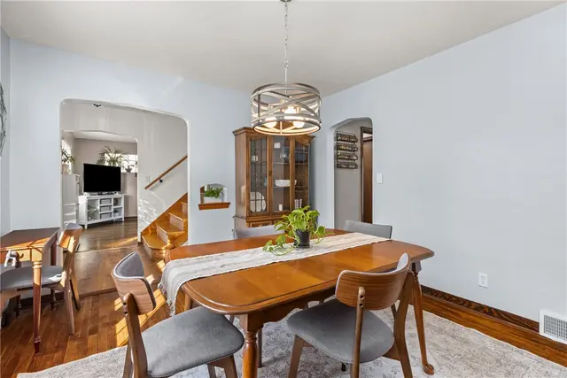 123 Lindley Ln gallery image 2