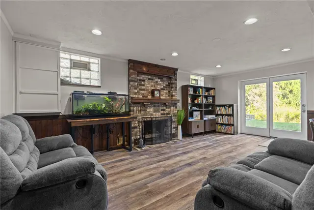 123 Lindley Ln gallery image 5
