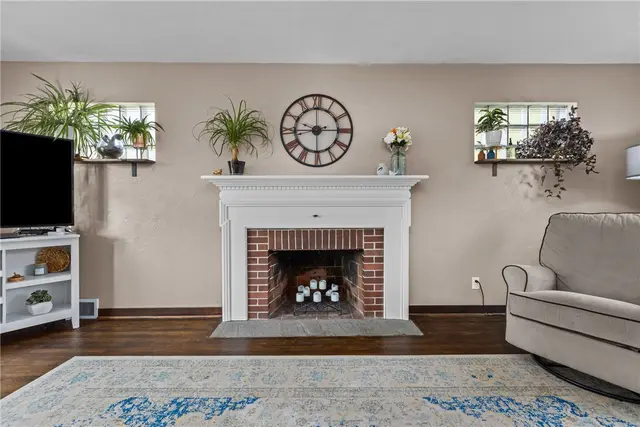 123 Lindley Ln gallery image 21