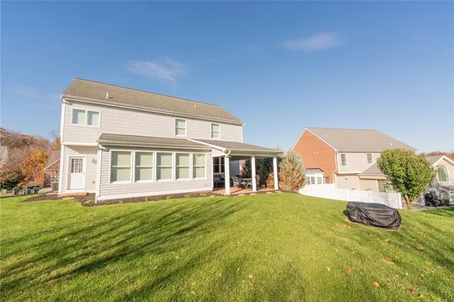123 Macintosh Ct gallery image 10