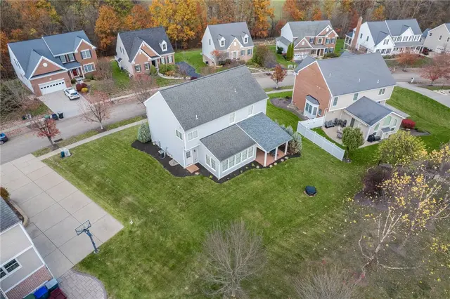 123 Macintosh Ct gallery image 14