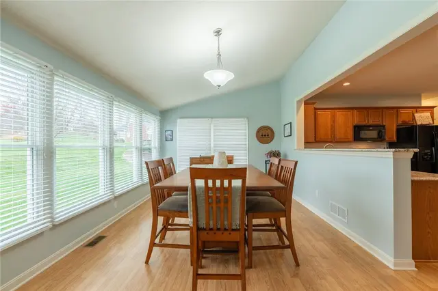 123 Macintosh Ct gallery image 26