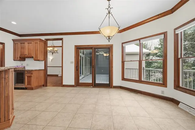 123 Meadowvue Dr gallery image 5