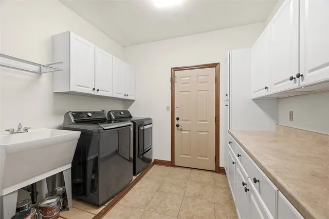 123 Meadowvue Dr gallery image 46