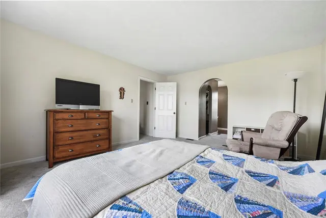 123 Shady Oak Dr gallery image 27