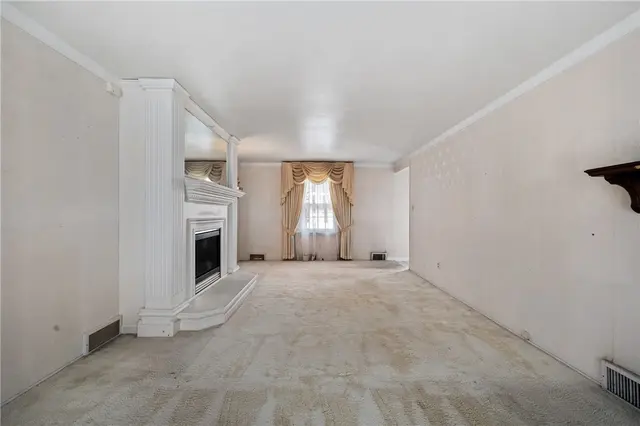 1238 Regency Dr gallery image 14