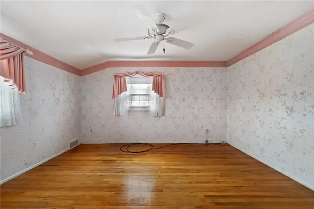 1238 Regency Dr gallery image 18
