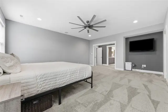 124 Birch Dr gallery image 18