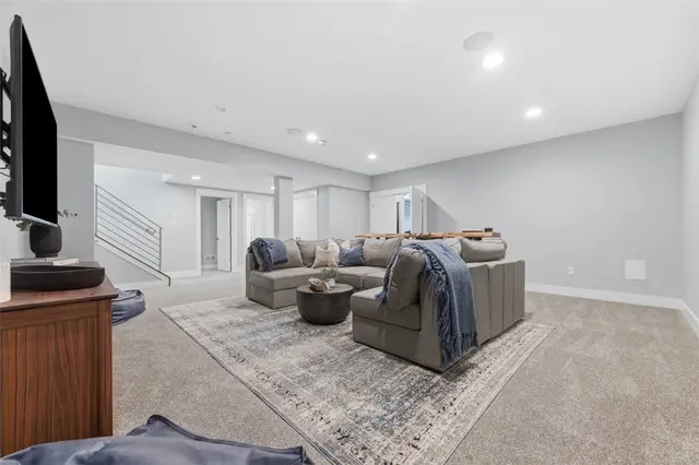 124 Birch Dr gallery image 28