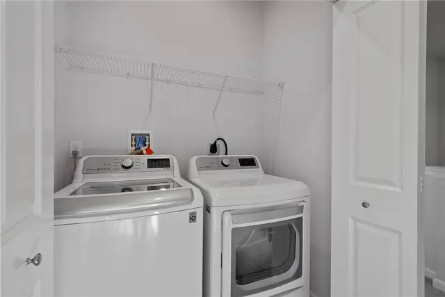 124 Curtis Court gallery image 30