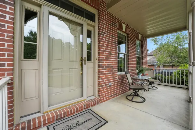 124 Dalliance Court gallery image 33