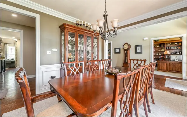 124 Field Brook Lane gallery image 12