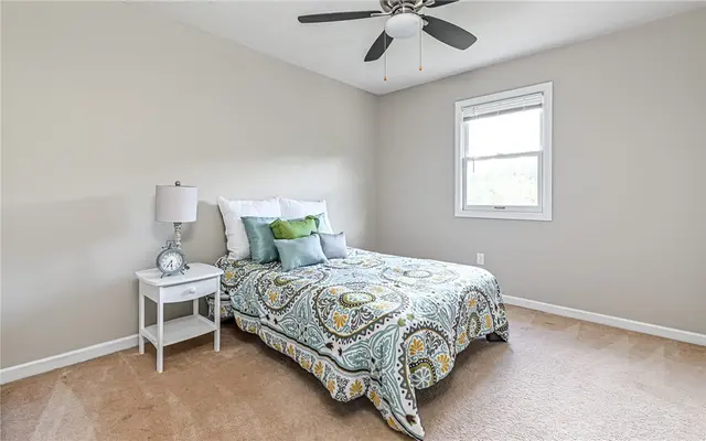 124 Fox Meadow Dr gallery image 8