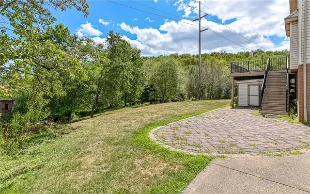 124 Fox Meadow Dr gallery image 10