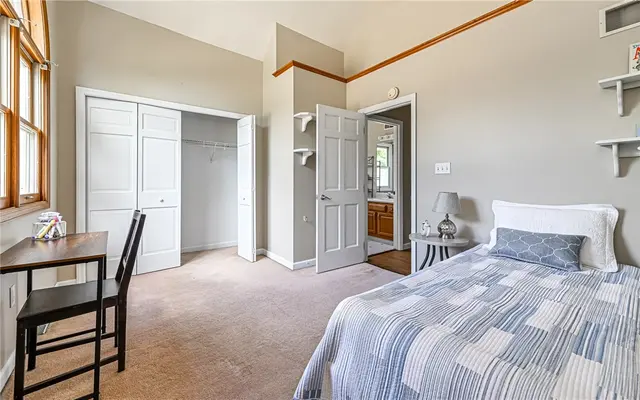 124 Fox Meadow Dr gallery image 16